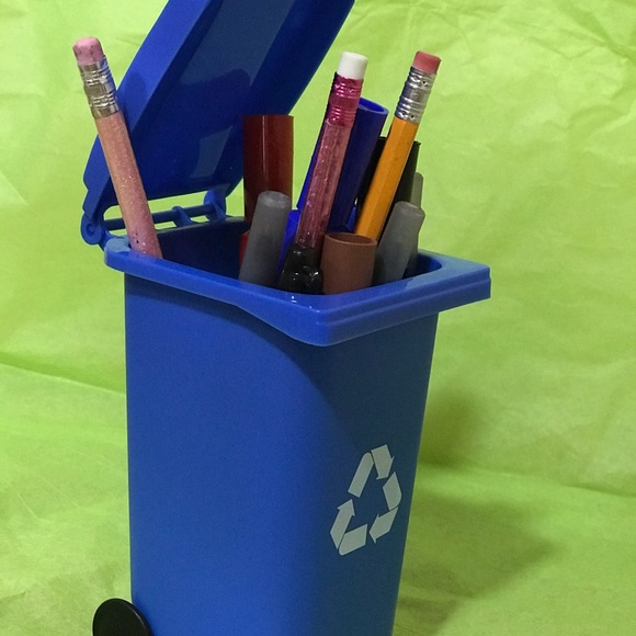 Pencil holder - Picture 2 of 4